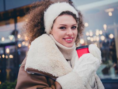 Današnji horoskop: device boste uživale, tehtnice se umaknite