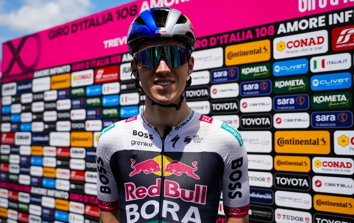 Giovani Aleotti Giro 2025 | Zmagovalec lanske dirke Po Sloveniji Giovanni Aleotti komaj čaka, da se pravi Giro začne. "Pravih vzponov v resnici sploh še nismo videli," je poudaril v pogovoru za Sportal.