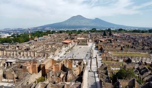 Po Benetkah zdaj še Pompeji: tako bodo omejili naval turistov