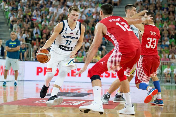 Luka Dončič je zadnjo domačo tekmo  odigral 24. 8. 2017, ko se je Slovenija pred odhodom na EuroBasket v Stožicah pomerila s Hrvaško. | Foto: Sportida