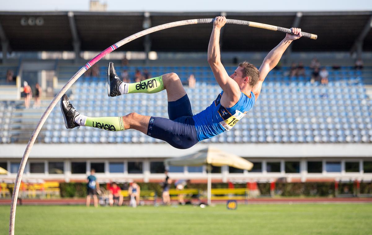 Robert Renner | Robert Renner je s skokom 5,61m osvojil prvo mesto. | Foto Peter Kastelic/AZS