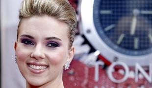 Scarlett Johansson se počuti osamljeno