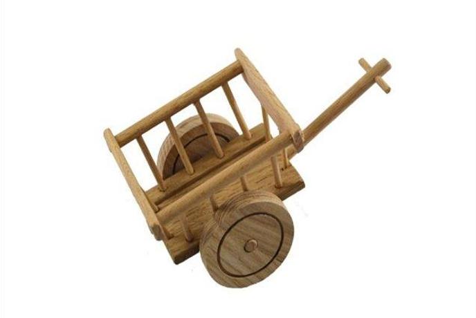 Ideja za dom: Lesen voziček za igro na prostem