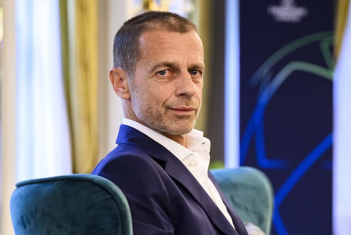 Koga bo zvečer na Poljskem okronal Aleksander Čeferin?