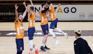 Brez senzacije: ACH Volley ostaja v igri za naslov