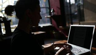 Vam partnerka pregleduje elektronsko pošto?