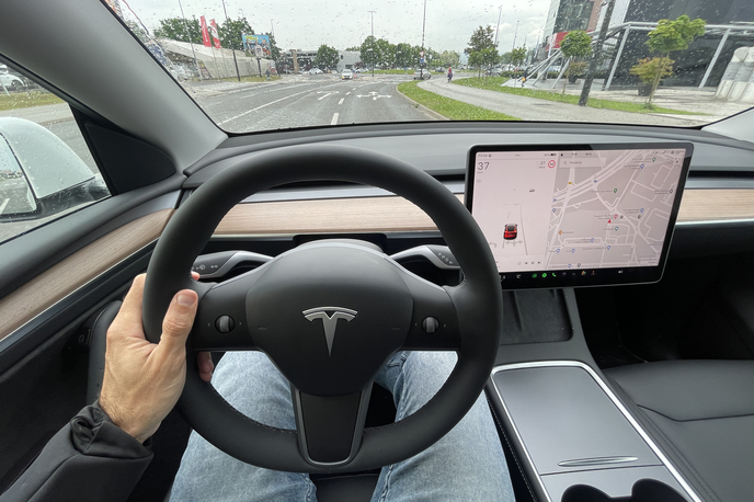 Tesla model Y RWD LR | Tesla je v devetih mesecih kupcem dostavila 1,29 milijona avtomobilov. | Foto Gregor Pavšič