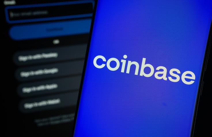 Coinbase je ena od petih največjih kriptoborz na svetu. Je tudi prva kriptomenjalnica, ki se je na borzi v ZDA pridružila elitni družbi S&P 500, indeksu, ki vključuje in sledi gibanju cen 500 "najboljših" ameriških podjetij.  | Foto: Shutterstock