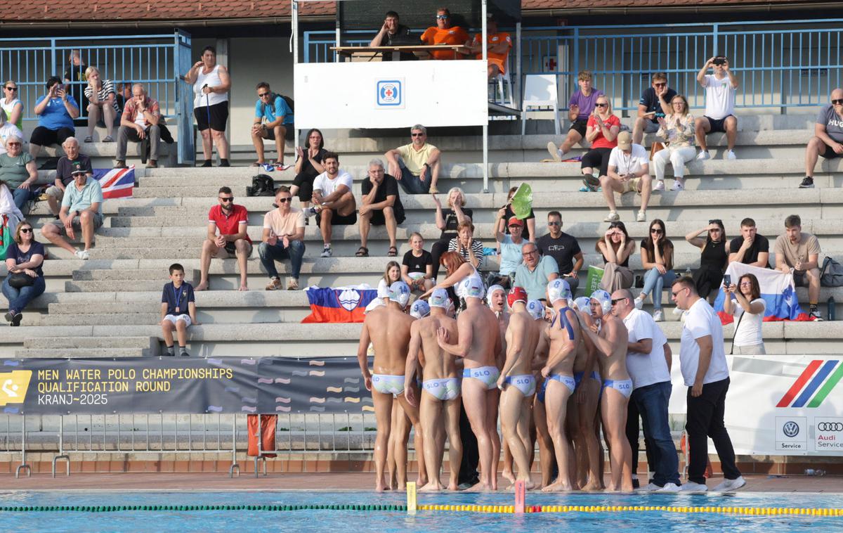 slovenska vaterpolo reprezentanca | Slovenska vaterpolska reprezentanca se je junija prd domačimi navijači v Kranju še tretjič zapored prebila na EP. | Foto Gorazd Kavčič/www.rezultat.si
