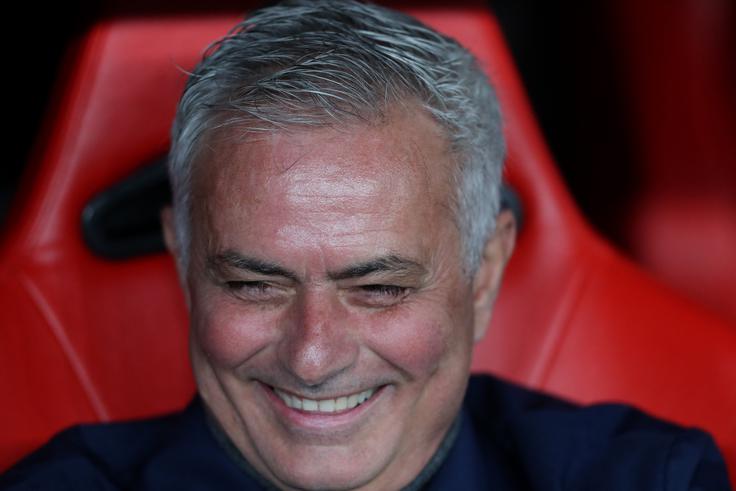 Trener Benfice Jose Mourinho se zanima tudi za slovenskega napadalca, ki navdušuje v drugi angleški ligi.  | Foto: Reuters