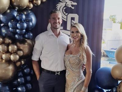 Goran Dragić v družbi izbranke in prijateljev proslavil poseben mejnik