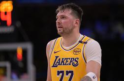 V živo: čas je za spektakel, Luka Dončić in LeBron James proti Charlottu!