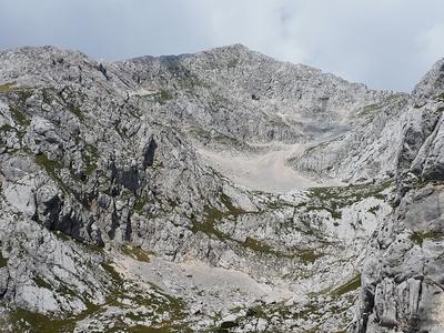 Na poti na Grintovec našli preminulega pohodnika