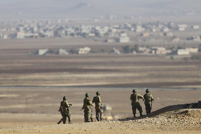 Turska vojska na meji s Sirijo | Foto Reuters