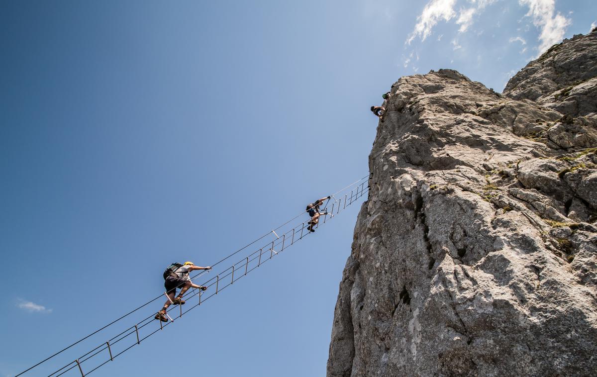 plezanje, gore, gorništvo, Himmelsleiter | Nenavadna lestev, ki se vzpenja na goro, je kot foto atrakcija zelo priljubljena predvsem med vplivneži. | Foto Shutterstock