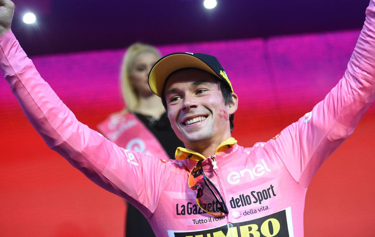 Primož Roglič Giro 2019 | Primož Roglič je Giro leta 2019 odprl z etapno zmago na kronometru od Bologne do svetišča Madonna di San Luca in takoj oblekel rožnato majico. Kako bo letos?  | Foto Guliverimage