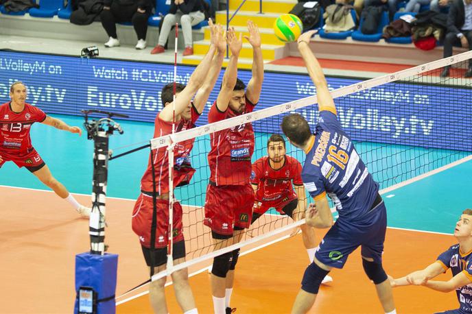 ACH Volley | Francozi so upravičili vlogo favoritov in ACH Volley ugnali s 3:1. | Foto CEV