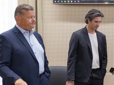 KPK ni ugotovila kršitev pri ravnanju ministrov Mesca in Jevška