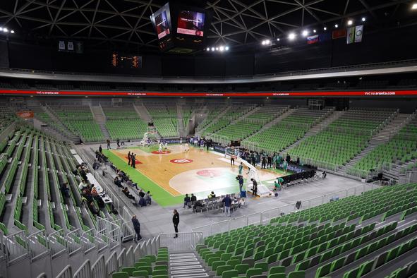 Košarkarji Olimpije znova na delu, Golemac v karanteni