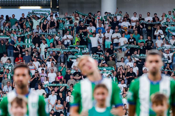 Olimpija je v tej sezoni dosegla le tri zadetke. Od tega je dvakrat v polno meril bočni branilec Jošt Urbančič. Brinje Grosuplje je na drugi strani doseglo že 11 golov, a jih je tudi prejelo kar ducat. | Foto: Aleš Fevžer