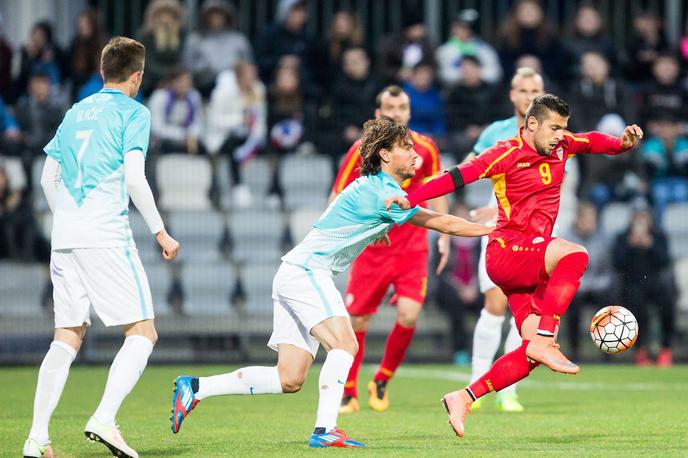 Rene Krhin | Slovence in Makedonce čaka peta medsebojna tekma. Do zdaj so uspešnejši Makedonci, ki so trikrat zmagali in le enkrat izgubili. | Foto Vid Ponikvar