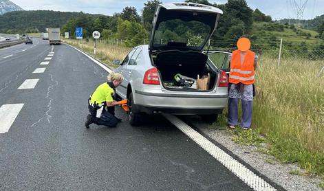Lepa gesta slovenske policistke