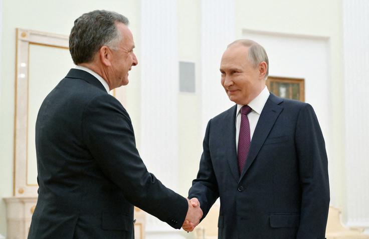 Vladimir Putin in Steve Witkoff pred zadnjimi pogovori o Ukrajini v Moskvi, 25. april 2025 | Foto: Reuters