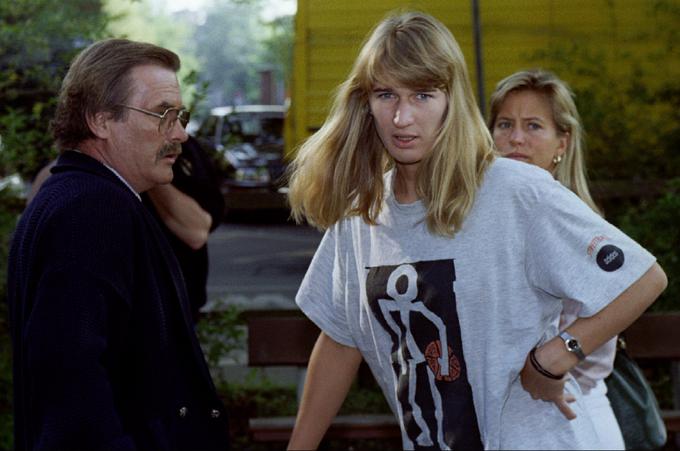 Leta 1993 jo je v bolnišnico prišla obiskat tudi Steffi Graf. | Foto: Reuters