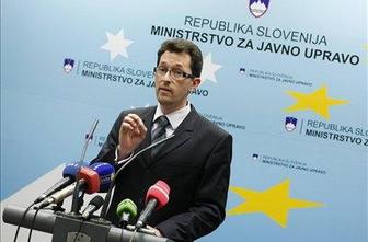 Minister Virant ne bo popuščal sodnikom