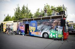 Vas lahko avtobus navduši za poletni festival Schengenfest?