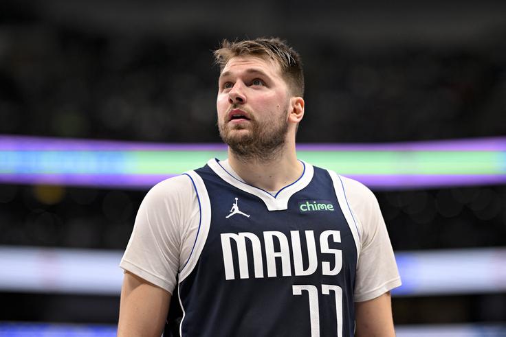 Ko je Luka Dončić prvič nastopil v končnici z Dallasom (2020), je imel po uvodnih dveh tekmah proti Los Angeles Clippers povprečje na tekmo 35 točk, 7,5 skoka in osem asistenc. | Foto: Reuters