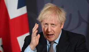 Boris Johnson: Val okužb z različico omikron je neizbežen