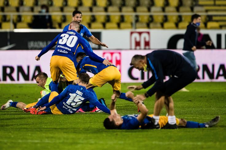 Nogometašem Celja je za razliko od gostov iz Ljubljane za ohranitev prvega mesta zadostovala že točka.  | Foto: Grega Valančič/Sportida