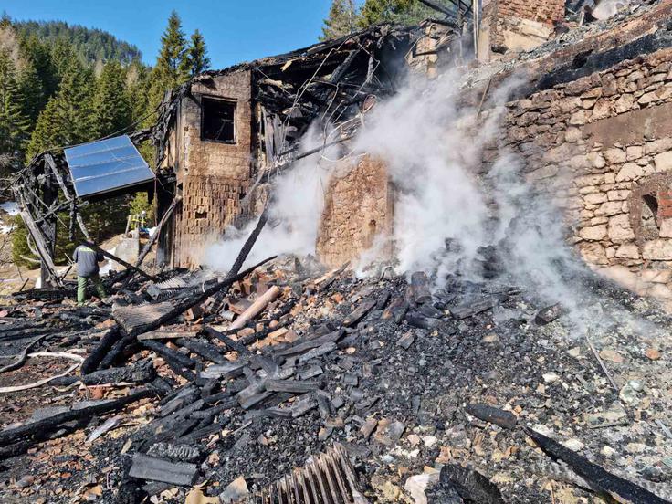 PU Celje Mozirska koča Mozirska koča je pogorela februarja letos. | Foto: PU Celje