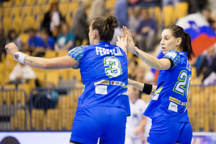 Bregarjeve varovanke že po devetih minutah priigrale štiri gole prednosti - 5:1. | Foto: Urban Urbanc/Sportida