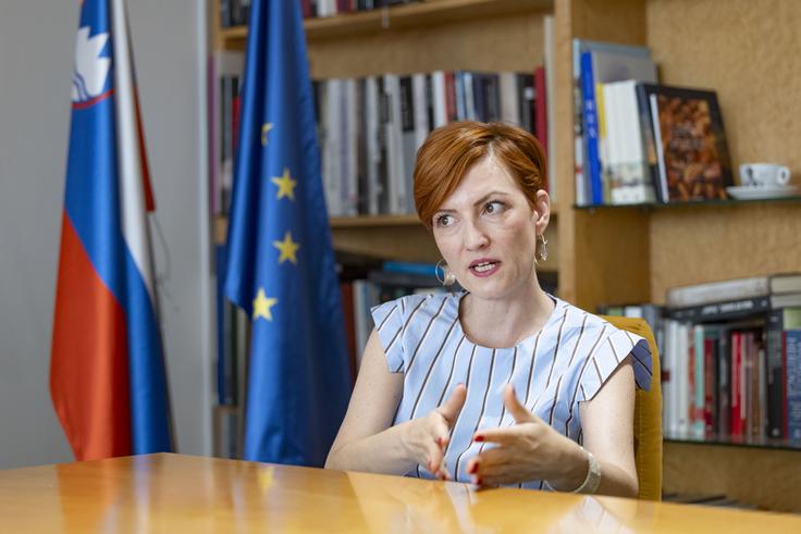 "Kulturni sektor lahko deluje učinkovito le, če deluje kot povezan ekosistem, ki ima močne vse temelje – tako neodvisnega, ljubiteljskega kot institucionalnega. Če je en del zapostavljen, se to pozna na vseh." | Foto: Ana Kovač