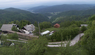 Dopoldne oblačno, popoldne sončno s plohami in nevihtami #video