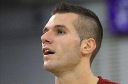 Tušek dobro razpoložen