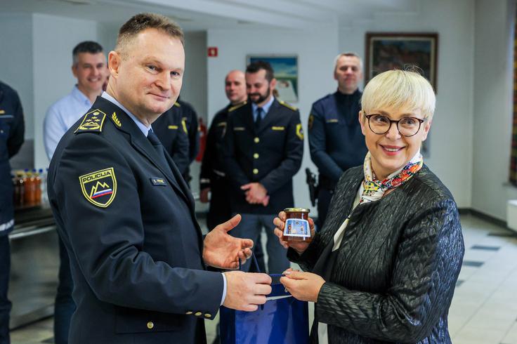 Veseli jo, da so se razmere izboljšale. | Foto: STA