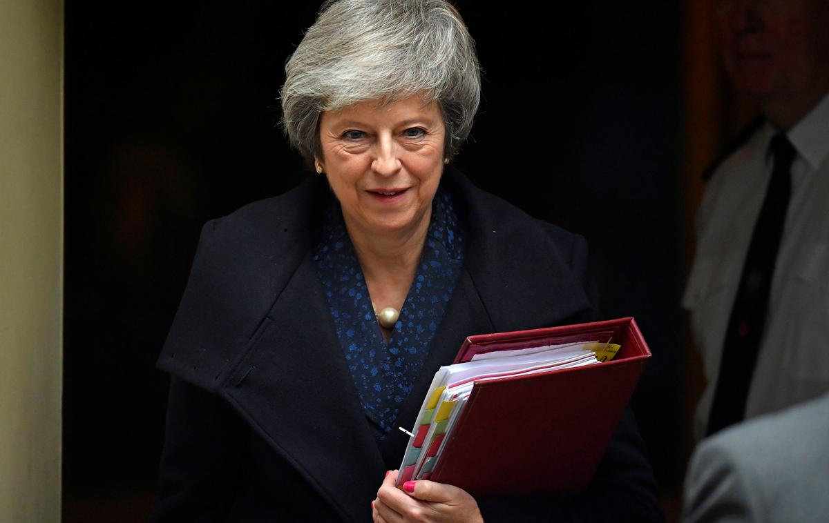 Theresa May | Britanska premierka Theresa May je na vodjo opozicijskih laburistov danes naslovila poziv, naj vendarle podpre sporazum o izstopu Velike Britanije iz EU. | Foto Reuters