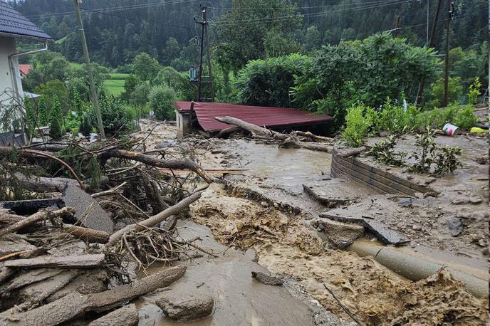 Tolsti Vrh pri Ravnah na Koroškem | Na Ravnah na Koroškem je bilo v avgustovski ujmi v poplavah in zaradi plazov poškodovanih 37 objektov. | Foto STA