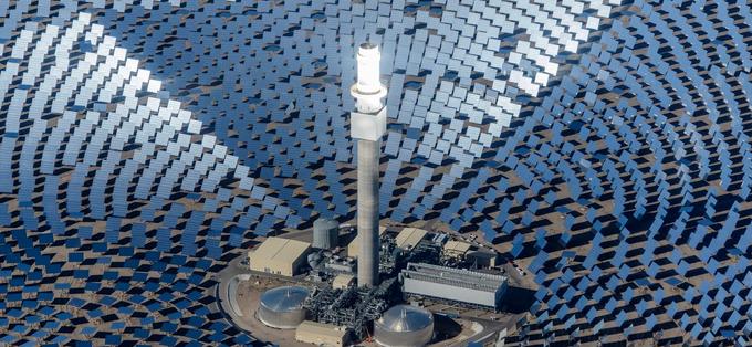 Takšne sončne elektrarne so lahko prelomna točka, a za zdaj države še niso pokazale resnih interesov za širjenje takšnega načina pridobivanja električne energije. | Foto: SolarReserve