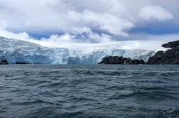Od Antarktike se je odcepila 315 milijard ton težka ledena gora