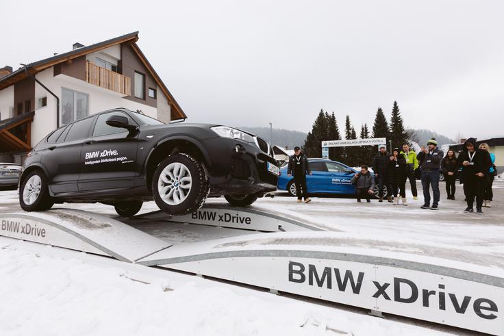 Potem ko je BMW na Rogli že pripravil prvo Zimsko deželo xDRIVE, se je nadaljevanje zgodbe preselilo v Kranjsko Goro. Tri dogodke za tri februarske konce tednov so najprej, z enako vsebino kot za vse navdušence nad zimskimi cestnimi radostmi, predstavili medijem. | Foto: BMW