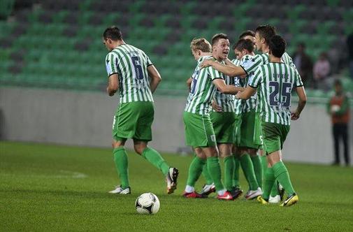 Šok v Kranju: Maribor prvič v tej sezoni na kolenih