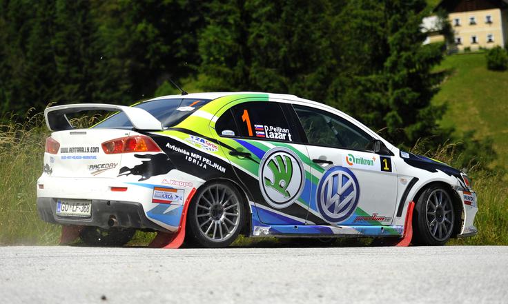 Peljhan je bil z mitsubishijem tokrat četrti. Tudi če ne bi prebil gume, bi težko prehitel Roka Turka (peugeot 208 R2). | Foto: 