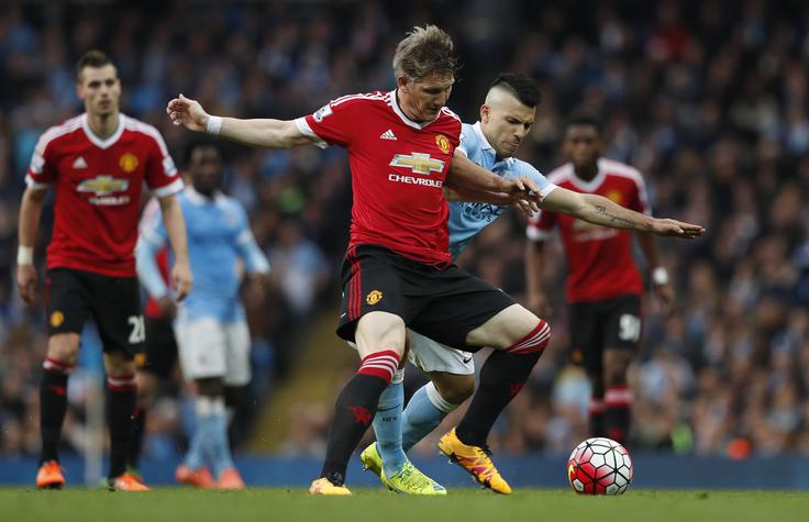 Bastian Schweinsteiger je na izhodnih vratih Manchester Uniteda. | Foto: Reuters