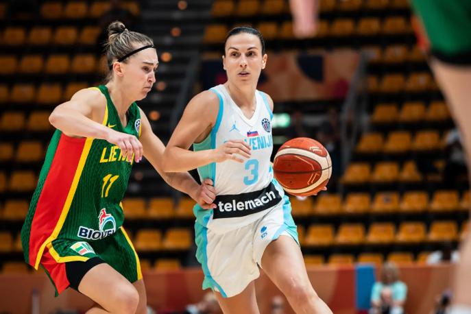 Teja Oblak, EuroBasket, Slovenija : Litva, slovenska ženska košarkarska reprezentanca | Slovenija je po dveh tekmah še brez zmage. | Foto Fiba Europe