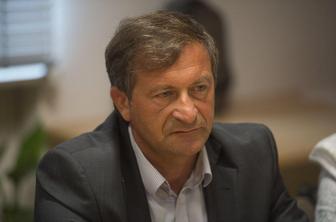 Erjavec upa, da bodo upokojenci vendarle dobili regres