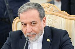 Iranski zunanji minister se posmehuje ZDA: Ves svet prosjačijo, naj kupuje rusko nafto